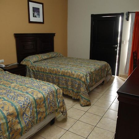 Apart Hotel Pico Bonito La Ceiba Rum bild