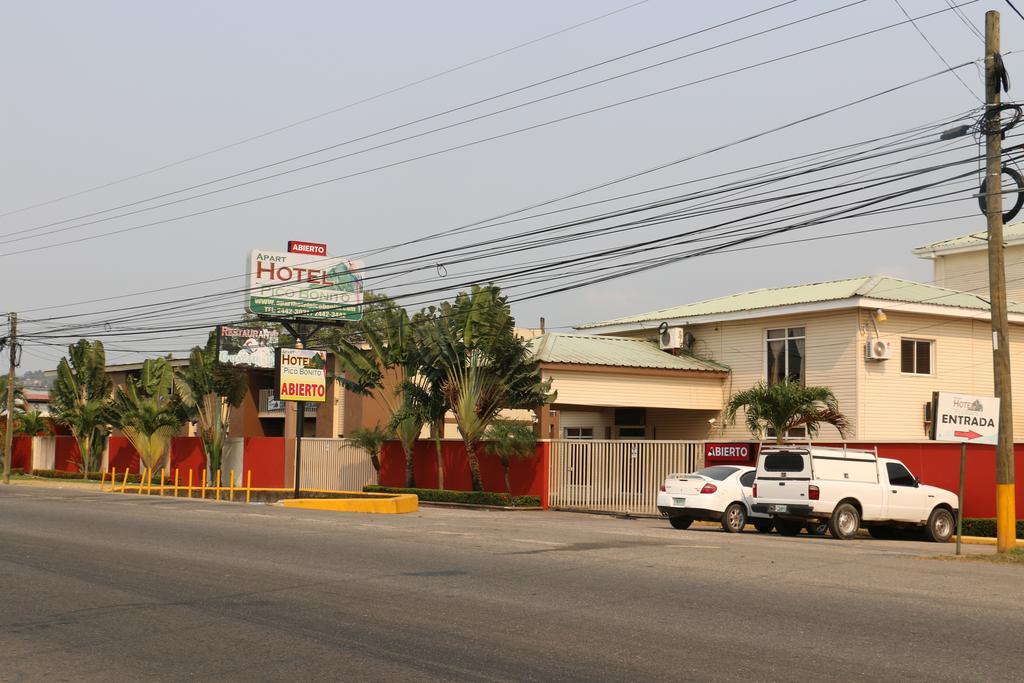 Apart Hotel Pico Bonito La Ceiba Exteriör bild