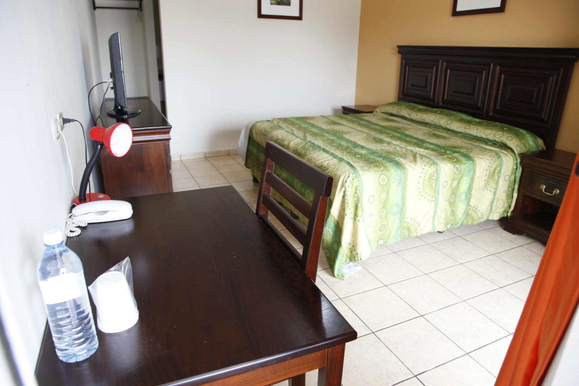 Apart Hotel Pico Bonito La Ceiba Rum bild