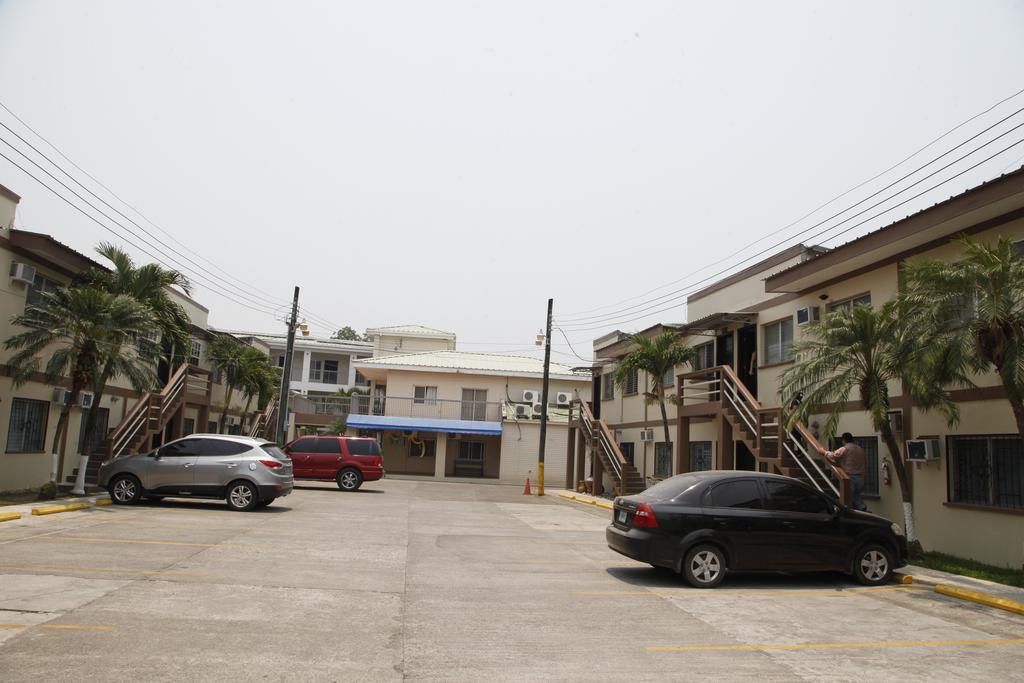 Apart Hotel Pico Bonito La Ceiba Rum bild