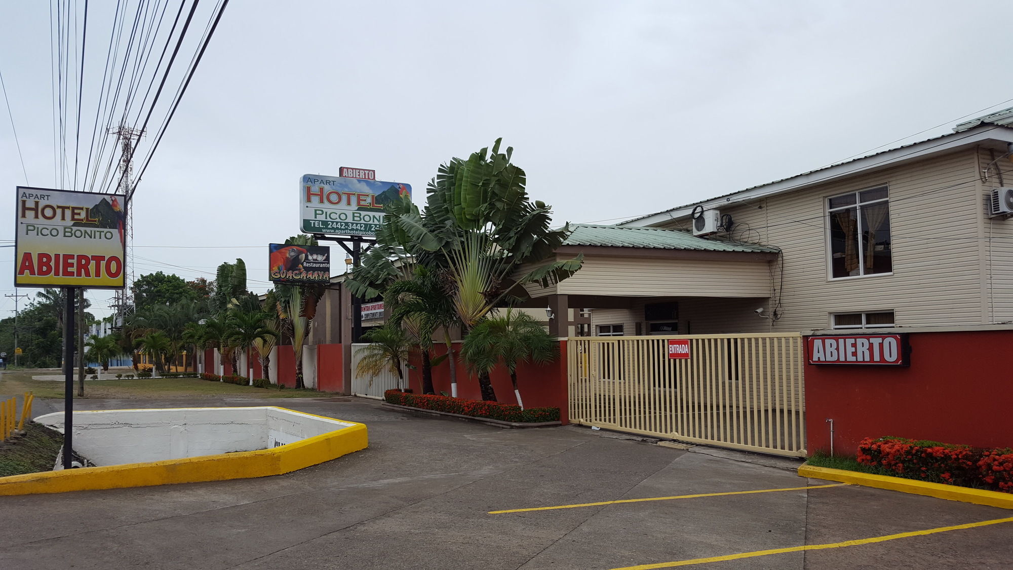 Apart Hotel Pico Bonito La Ceiba Exteriör bild